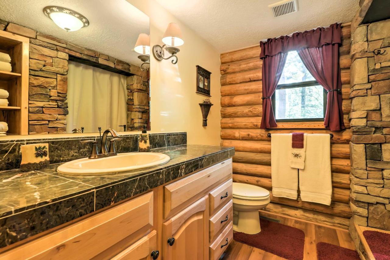 Cozy Utah Cabin With Deck And Fire Pit! Duck Creek Village Exteriör bild